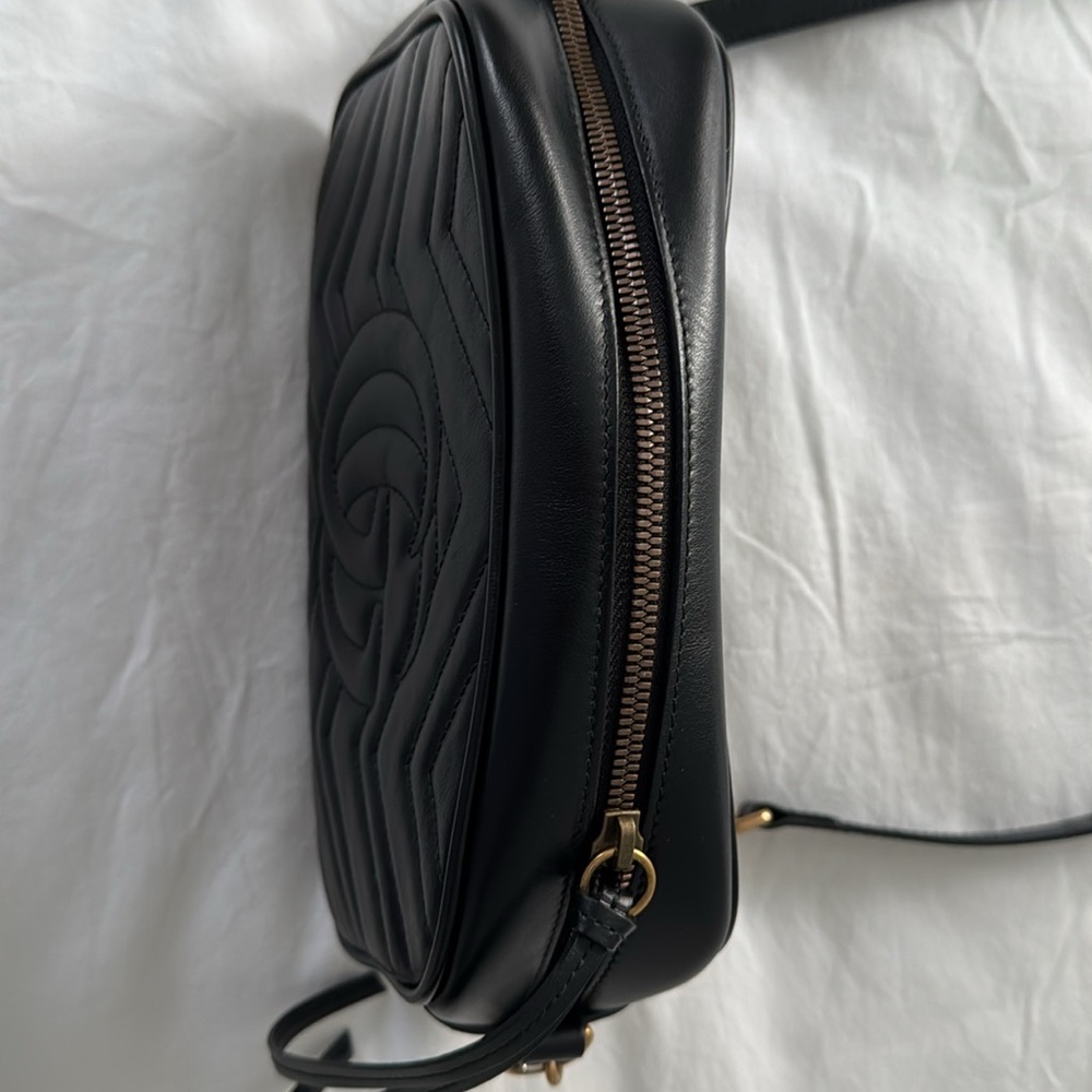 Gucci Marmont Small Camera Bag - Picture 7 of 10